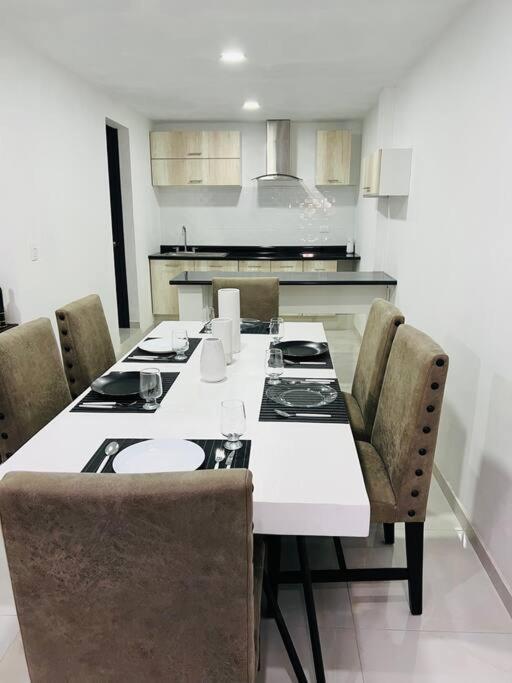 Loft Elegante A 5 Min De Lomas Apartment Puebla Bagian luar foto
